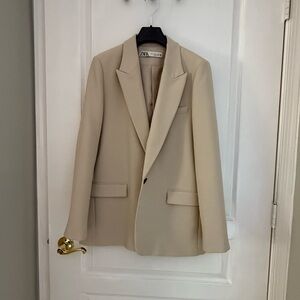 Zara Women's Cream Blazer